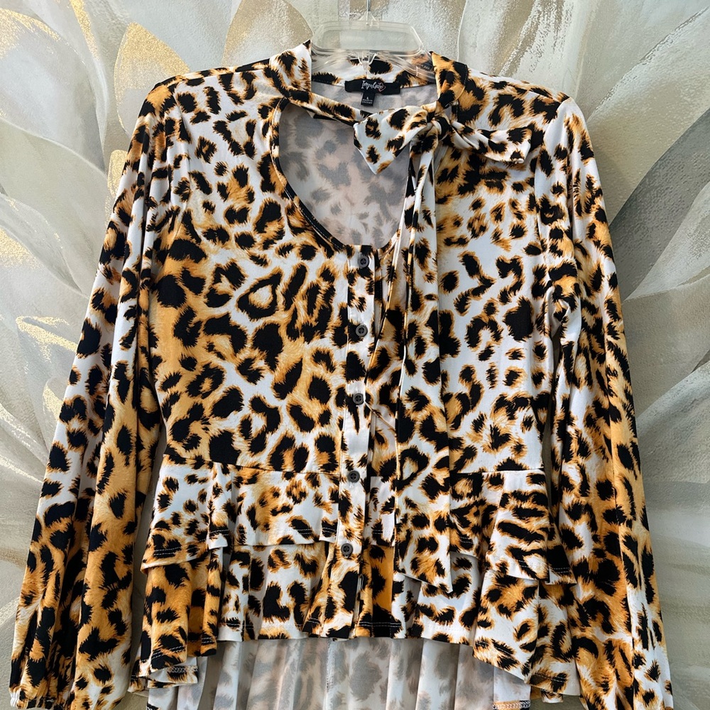 Impulsive Hi-Low Peplum Top